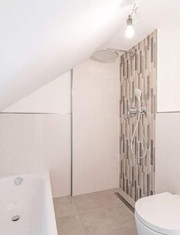 Hochwertige DHH mit KfW-40-Effizienzhaus und Erstbezug! - München