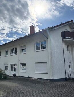 Gemütliche 2 Zimmer Dachgeschosswohnung mit Balkon - Höchst (Odenwald)
