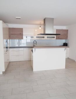 Moderne 2-Zimmer-Wohnung mit ca. 97 m² Wohnfläche, luxuriöser Ausstattung - Fahrenzhausen
