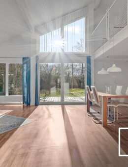 455m² Wohn- und Gewerbefläche! Repräsentativer Bungalow mit 3.600m² Grundstück in zentraler Lage - Weidenberg