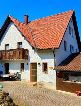 Tolles Wohnhaus mit großen Grundstück mit perfekter Anbindung und (fast) Alleinlage - Wilhelmsthal