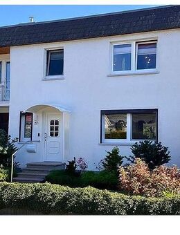 Eigenheim mit kleiner Einliegerwohnung in ruhiger Wohnlage von Grevesmühlen - Grevesmühlen