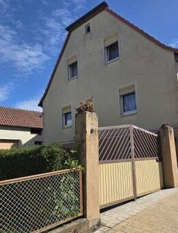 Schnuffige Doppelhaushälfte mit Doppelgarage und Garten in 97490 Poppenhausen-Pfersdorf zwischen Bad Kissingen und Schweinfurt (ID 10561) - Poppenhausen