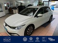 VW Golf, 1.5 TSI VIII Oryx-Weiß, Jahr 2023 - Gladenbach