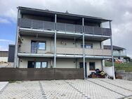 3-Fam. Haus in Saal/Oberschambach, Südterrasse bzw. Südbalkon komplett saniert 2018 - Saal (Donau)