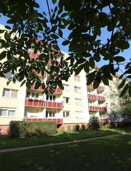 * Familienwohnung * Dichterviertel * 01.11.25 * - Halle (Saale)