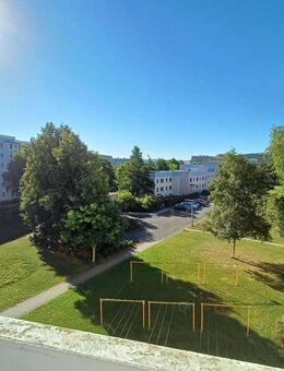 Helle 3-Zimmer-Wohnung mit Balkon in Plauen - Plauen