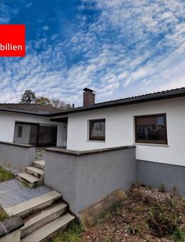 Massiv erbauter Bungalow mit Vollkeller und Garage in Bad Arolsen - ideal für Familien - Bad Arolsen