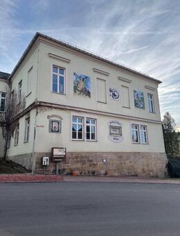 Objekt-Nr.: 13524 - teilsaniertes Wohn- und Geschäftshaus (ehemalige Tanzgaststätte mit Saal) in Reichenbach OT Mylau - Mylau Zentrum