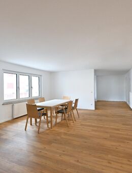 Wohngemeinschaft für Senioren mit Wohnberechtigungsschein (ab eff. 229,30 € Kaltmiete) - Stein (Bayern)
