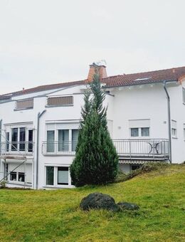 Montabaur: Gepflegte Eigentumswohnung mit Terrasse und PKW-Stellplatz - Montabaur