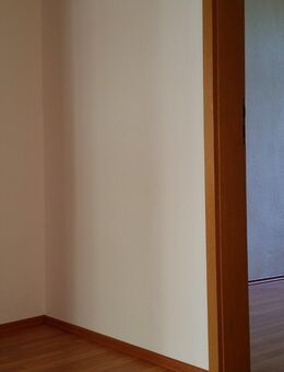 Schöne 3-Zimmer-Altbauwohnung im Erdgeschoß - Zwickau