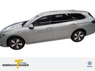 VW Passat Variant, 1.5 eHybrid BUSINESS, Jahr 2024 - Recklinghausen