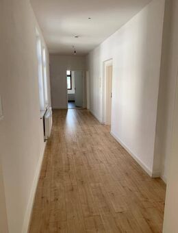 wunderschöne 2-Raum-Wohnung im Herzen von Altenburg - Altenburg