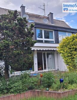 Ruhig gelegene Doppelhaushälfte mit Südterrasse und Garten. - Nürnberg