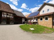 Teilrenoviertes Bauernhaus mit großem Garten & Scheune auf den Langen Bergen - Bad Rodach