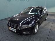 VW Passat Variant, 2.0 TDI Business, Jahr 2023 - München