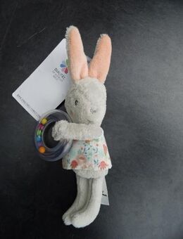Baby Rassel-Greifling Hase Topomini Ernsting's Family neu 3,- - Flensburg