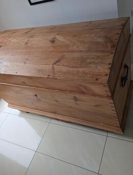 Große Holztruhe zu verkaufen - Frankenthal (Pfalz)