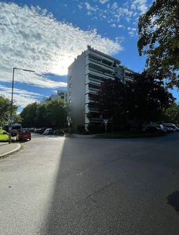 TOP-Lage Schwabing zwischen Olympia- und Luitpold-Park, 4-Zimmer-Erdgeschosswohnung mit Potenzial - München