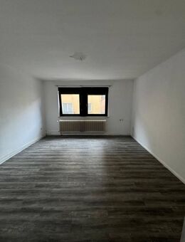 + + + 4 ZKB WOHNUNG ZU VERMIETEN PIRMASENS + + + - Pirmasens