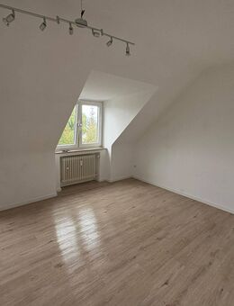Saniertes Apartment in Stadtrandlage sucht neue Bewohner! - Burscheid