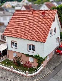 +++Entzückendes Ein-bis Zweifamilienhaus mit ebenem Garten, Garage und Stellplätzen in Niederwürzbach+++ - Blieskastel