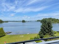 Beeindruckendes Penthouse mit Schloss- und Seeblick - Bosau