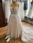 Hochzeitskleid Gr. 42/44 A-Linie, breit in 59755