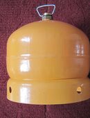 Gasflasche f. Camping 2kg Propan / Butan aus Kroatien - GEFÜLLT ! in 30449