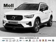 Volvo XC40 Core Recharge Plug-In Hybrid 2WD T4 Twin Engine EU6d StandHZG AHK Leder digitales Cockpit - Aachen