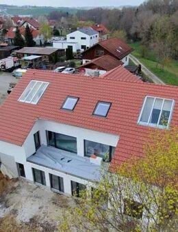 Wunderschöne 2 Zi-Dachgeschoss Wohnung mit Loggia - Mengkofen