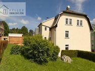ERSTBEZUG NACH UMBAU! Langenhessen, 5-R-Etagenwohnung im 1. OG mit Gemeinschaftsgarten - Werdau