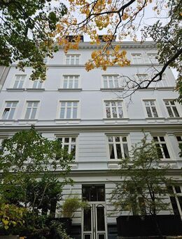 5-Zimmer-Altbauwohnung mit Balkon in Hamburg-Ottensen, ca. 164 m² Wfl., 3.OG, Balkon, EBK - Hamburg