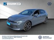 VW Golf, 1.5 VIII eTSI EDITION 50, Jahr 2024 - Schleswig