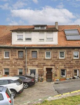 Vermietetes Mehrfamilienhaus mit Stellplätze, Terrasse und Garten in Knittlingen - Knittlingen