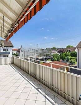 Clever wohnen mit Stil: Top gepflegte 3-Zi.-Whg. + großer Süd-Balkon + Erbpacht-Vorteil und mehr! - Wendlingen (Neckar)