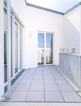 Penthouse mit sonnigem Balkon - exklusives Wohnen !!!NUR MIT WBS 2 für 3 PERS.!!! - Frankfurt (Main)