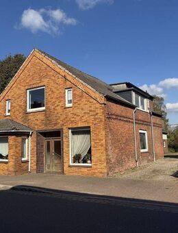 Großes EFH mit Einliegerwohnung, Garage und Schuppen auf großem Grundstück - Eddelak