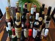 Große Alkoholsammlung: Alter und seltener Wein, Champagner, Schnaps und Weinbrand - Aidlingen