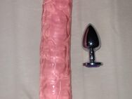 30,5 cm Dildo abzugeben + Plug - Mönchengladbach