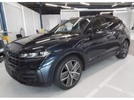 VW Touareg, 3.0 TDI V6 R-Line BlackStyle, Jahr 2023 - Hannover