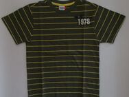 T-Shirt Jungen Marke Yigga Olive Gelb gestreift Gr. 140 zu verkaufen. - Bielefeld