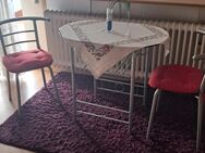 Esszimmertisch mit 2 stühlen - Berlin Neukölln