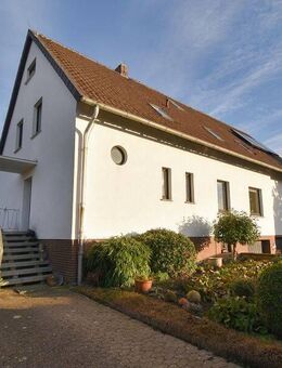 Gepflegtes Ein-/ oder Zweifamilienhaus mit großem Garten! - Sehnde