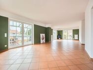Neuwertige Maisonettewohnung mit Garten und Werkstatthalle - Allersberg