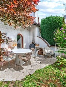 Einzigartig, energieeffizient, modernisiert - DHH mit Charme - München