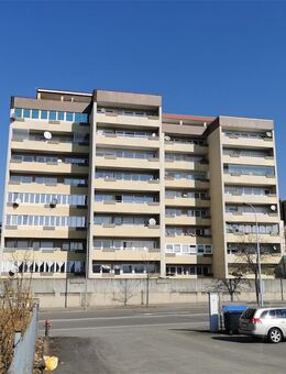 Stadtnahe Wohnung mit Garage und Aufzug. - Singen (Hohentwiel)