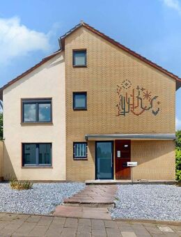 Leerstehendes Mehrfamilienhaus, 3 Wohneinheiten, ca. 234 m² mit Doppelgarage und Garten, MH-Saarn - Mülheim (Ruhr)