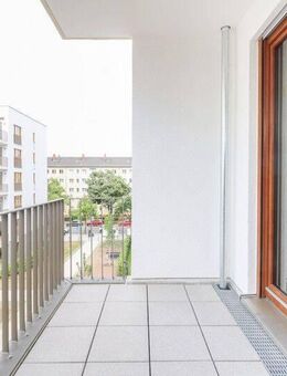 Großzügige, lichtdurchflutete Etagenwohnung mit Balkon und moderner Einbauküche in bester Lage - Frankfurt (Main)